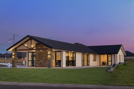 Photo of property in 110 Ti Tree Way, Hunua, 2583