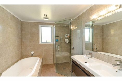 Photo of property in 13 Alderton Drive, Kerikeri, 0230