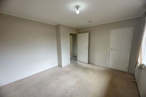 Photo of property in 10 Jillteresa Crescent, Half Moon Bay, Auckland, 2012