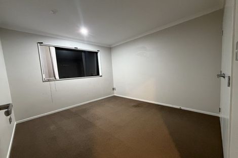 Photo of property in 43 Redoubt Road, Goodwood Heights, Auckland, 2105
