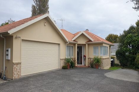 Photo of property in 65a Rimu Street, New Lynn, Auckland, 0600