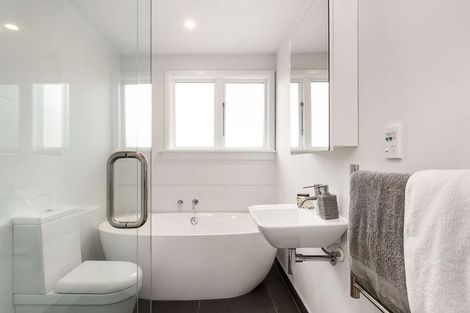 Photo of property in 157 Hackthorne Road, Cashmere, Christchurch, 8022