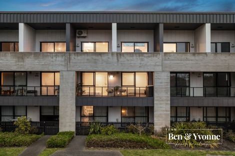 Photo of property in 8/2 Tahuhu Road, Mount Wellington, Auckland, 1062