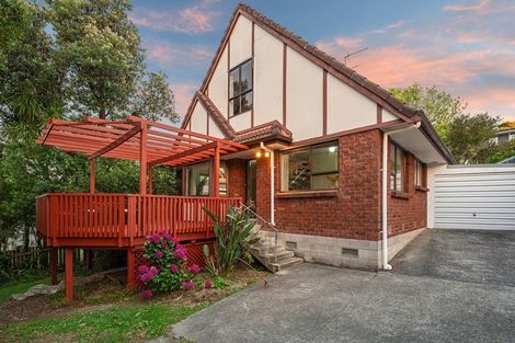 Photo of property in 2/17 Weetman Drive, Browns Bay, Auckland, 0630