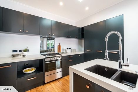 Photo of property in 2/19 Harley Road, Takapuna, Auckland, 0622