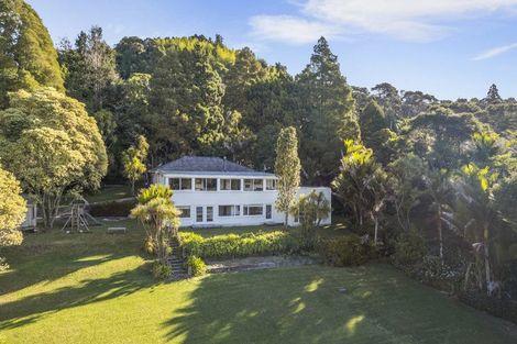 Photo of property in 867 West Coast Road, Oratia, Auckland, 0604