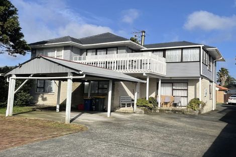 Photo of property in 79 Sturges Road, Henderson, Auckland, 0612