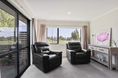 Photo of property in 66 Shillingford Boulevard, Rolleston, 7615