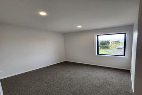 Photo of property in 2/8 Clipper Street, Titahi Bay, Porirua, 5022