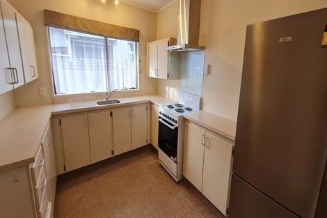 Photo of property in 11a Royal Crescent, Saint Kilda, Dunedin, 9012