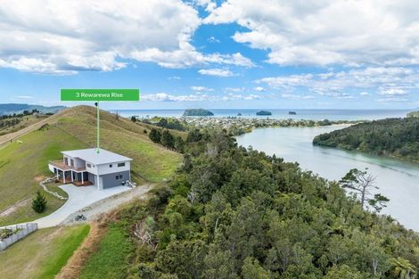 Photo of property in 3 Rewarewa Rise, Whangamata, 3691