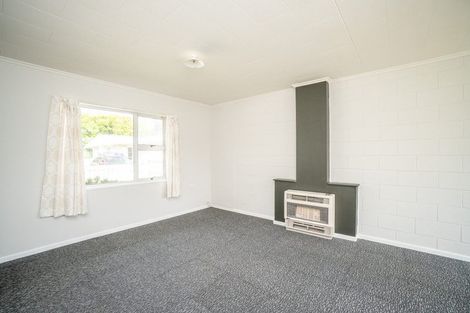 Photo of property in 3 Seddon Street, Takaro, Palmerston North, 4412