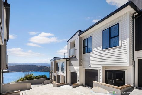 Photo of property in 2/25 Thane Road, Roseneath, Wellington, 6011