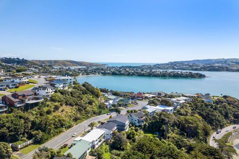 Photo of property in 5 Compass Way, Whitby, Porirua, 5024