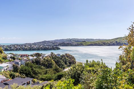 Photo of property in 5 Compass Way, Whitby, Porirua, 5024