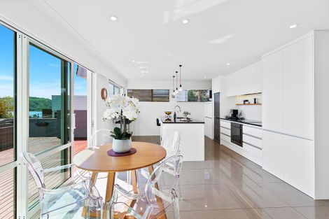 Photo of property in 5 Compass Way, Whitby, Porirua, 5024