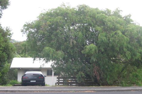 Photo of property in 52 Archers Road, Glenfield, Auckland, 0629