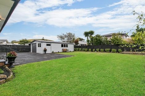 Photo of property in 20 Matapouri Road, Mangere Bridge, Auckland, 2022