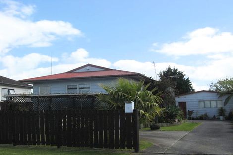 Photo of property in 6 Balwyn Place, Clendon Park, Auckland, 2103