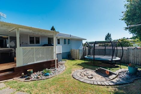 Photo of property in 42 Resolution Road, Welcome Bay, Tauranga, 3112