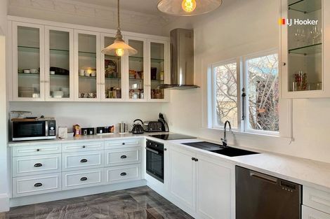 Photo of property in 10 Moana Crescent, Musselburgh, Dunedin, 9013