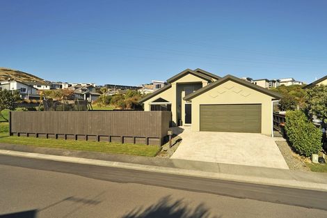 Photo of property in 74 Kentwood Drive, Woodridge, Wellington, 6037