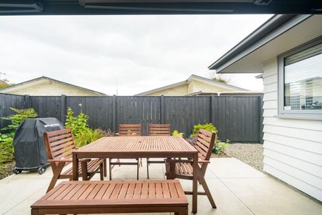Photo of property in 52a Weston Avenue, Roslyn, Palmerston North, 4414