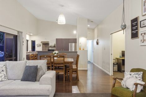 Photo of property in 47 Katerini Grove, Papamoa Beach, Papamoa, 3118