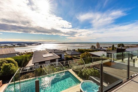 Photo of property in 42b Marama Crescent, Mount Pleasant, Christchurch, 8081