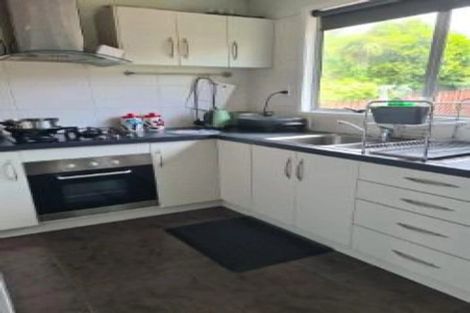 Photo of property in 8 Pahi Place, West Harbour, Auckland, 0618