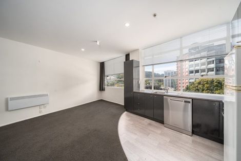 Photo of property in Hume House, 10/152 The Terrace, Wellington Central, Wellington, 6011