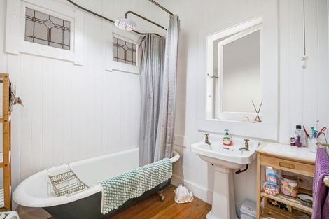 Photo of property in 23 Mangakura Road, Helensville, 0800