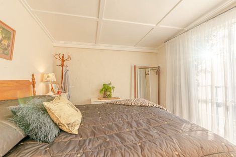 Photo of property in 69 Foster Road, Temple View, Hamilton, 3290