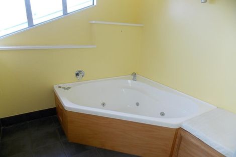 Photo of property in Vicino Apartments, 31/33 Taranaki Street, Te Aro, Wellington, 6011