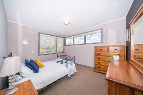 Photo of property in 17 Swansea Street, Hokowhitu, Palmerston North, 4410