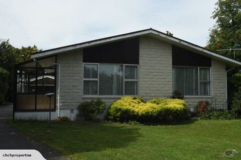 Photo of property in 11 Glenavon Place, Ilam, Christchurch, 8041