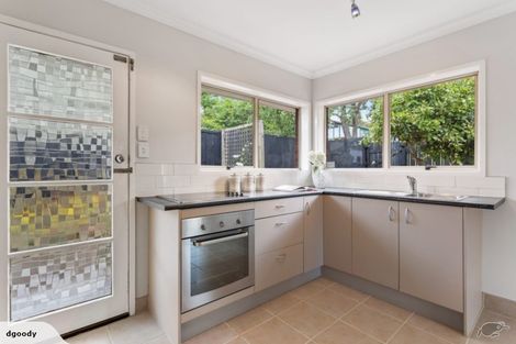 Photo of property in 1/3 Tallington Crescent, Torbay, Auckland, 0630