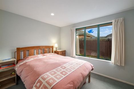 Photo of property in 6 Tulip Lane, Spreydon, Christchurch, 8024