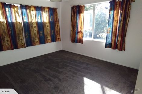 Photo of property in 96 Queenspark Drive, Parklands, Christchurch, 8083