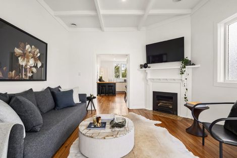 Photo of property in 23b Church Street, Northcote Point, Auckland, 0627