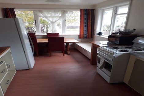 Photo of property in 21 Crewe Crescent, Hokowhitu, Palmerston North, 4410