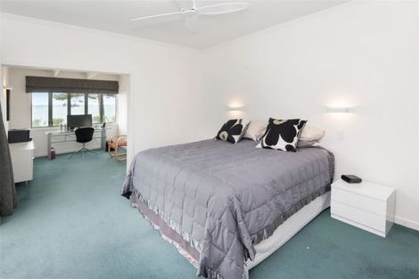 Photo of property in E/5 The Esplanade, Eastern Beach, Auckland, 2012