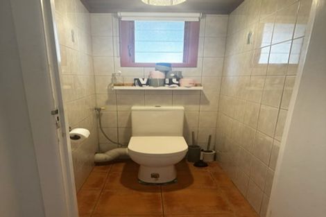 Photo of property in 802 West Coast Road, Oratia, Auckland, 0604