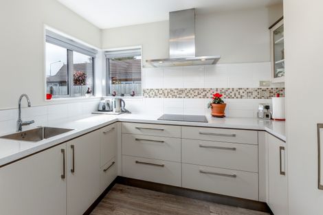 Photo of property in 1/323 Wairakei Road, Burnside, Christchurch, 8053