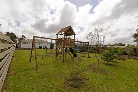 Photo of property in 76 Forest Hill Road, Henderson, Auckland, 0612