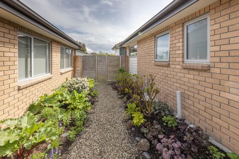 Photo of property in 1/323 Wairakei Road, Burnside, Christchurch, 8053