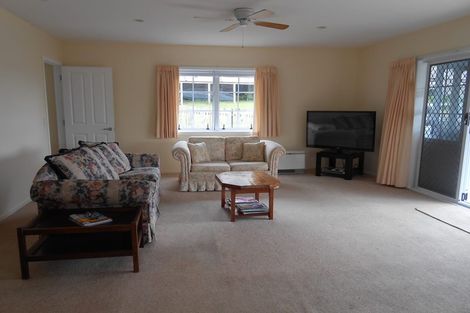 Photo of property in 120 Tirohanga Drive, Whangamata, 3620