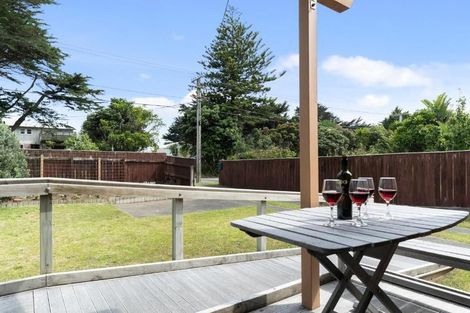 Photo of property in 56 Tutere Street, Waikanae Beach, Waikanae, 5036