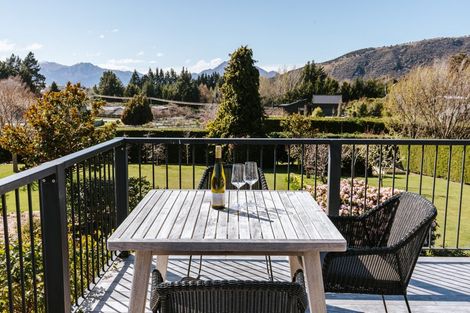 Photo of property in 86 Golf Course Road, Wanaka, 9305