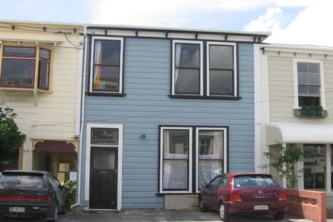 Photo of property in 7 Queen Street, Mount Victoria, Wellington, 6011